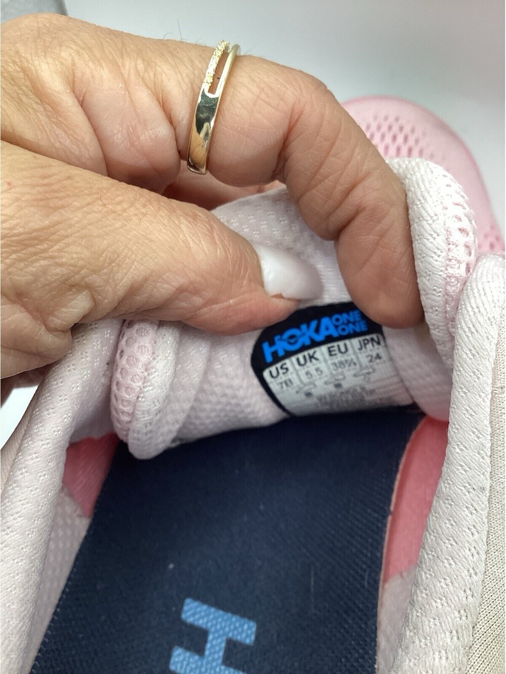 Hoka One One Bondi 9 Women's Size 7 Rose Tea Petal Running Shoes 1162012 - Picture 6 of 6